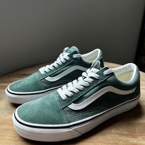 green & white mens vans